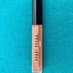 High Shimmer Lip Gloss in Uber Suede